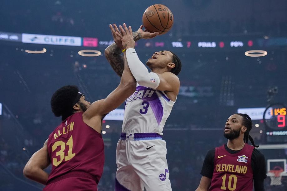 开云体育下载-NBA-乔治32分马尔卡宁28+12 爵士客场击败骑士