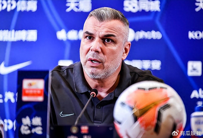 开云体育下载-上港无缘超级杯冠军并不是坏事！未来解决两个问题，中超还能争冠|上海海港|上港队|穆斯卡特|足协杯|北京国安_新浪体育_新浪新闻