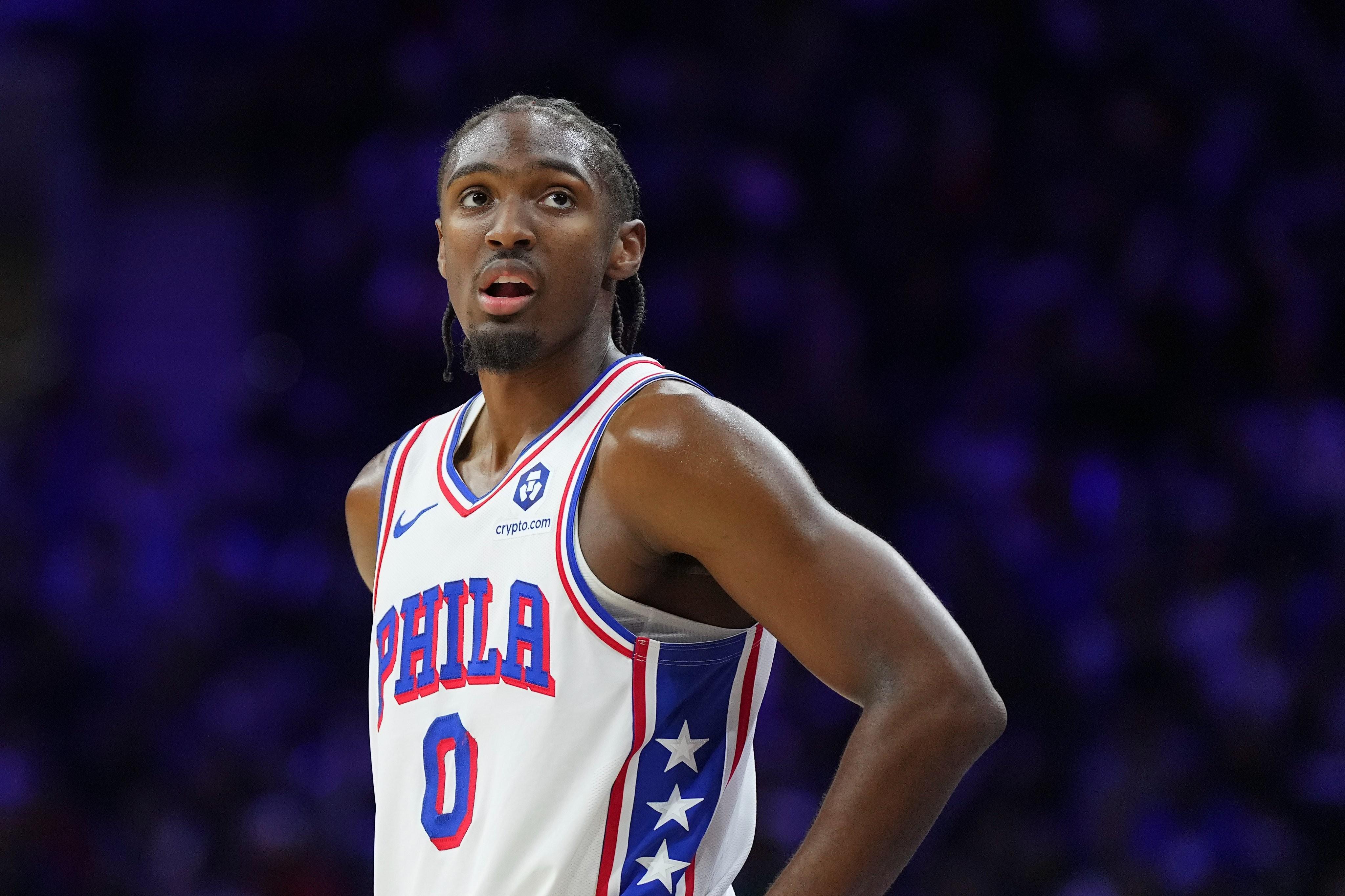 NBA常规赛场均出场时间前十：马克西38分钟领衔，火箭三人入选